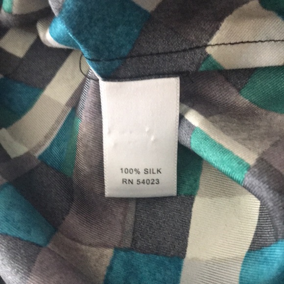 Women’s Silk Blouse - Picture 11 of 12